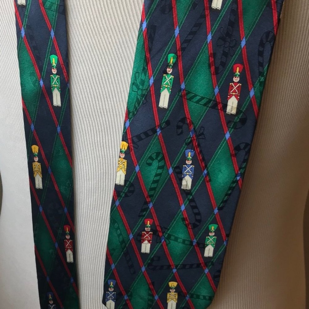 Specialties by Halmark Men's Tie